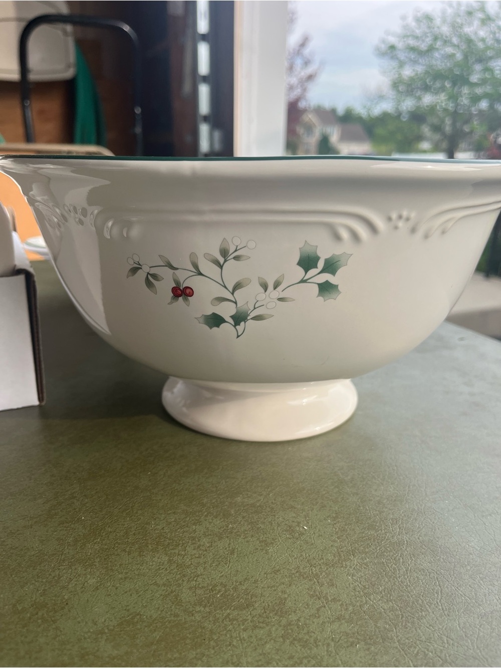Plagtzgraff Winterberry White Holiday Holly Pedestal Bowl with Green Trim